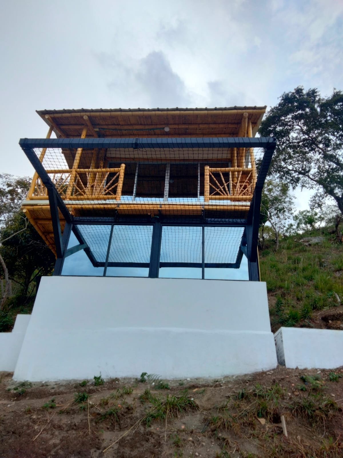Estructura guadua con malla